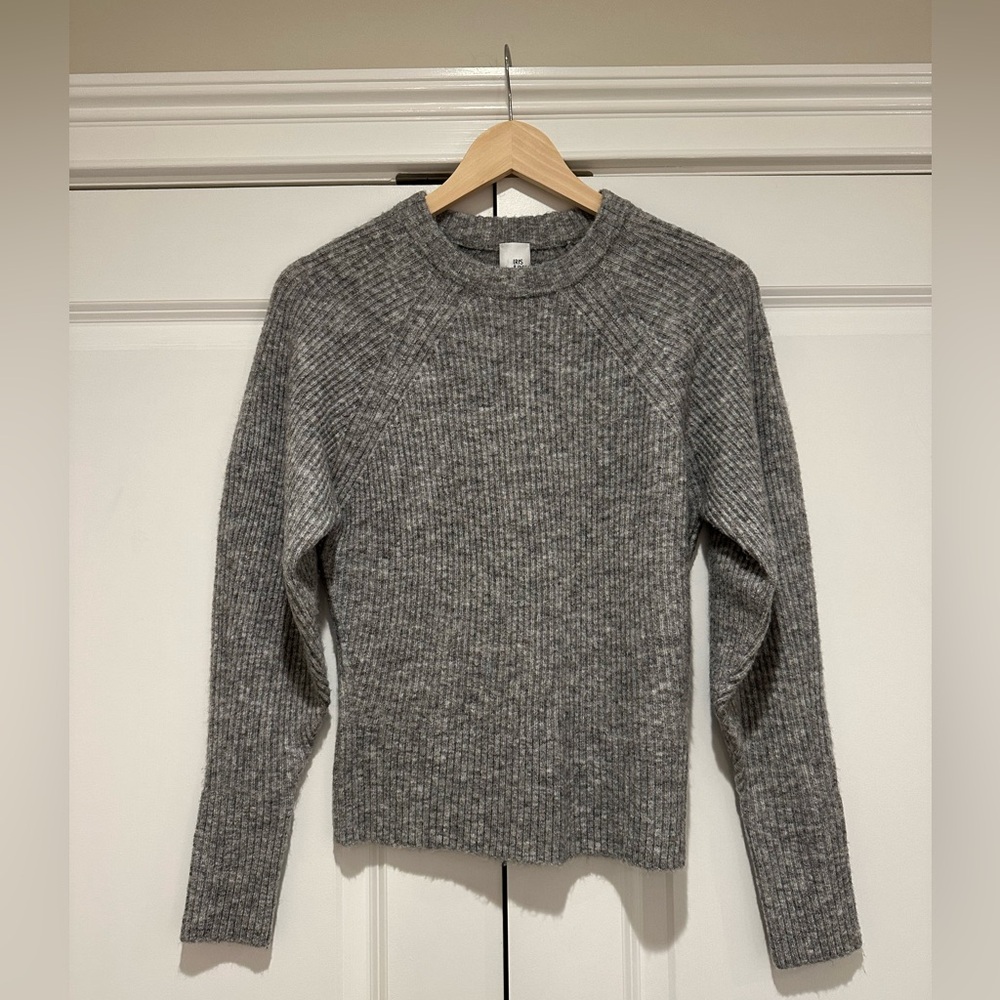 Gray crewneck sweater, size S